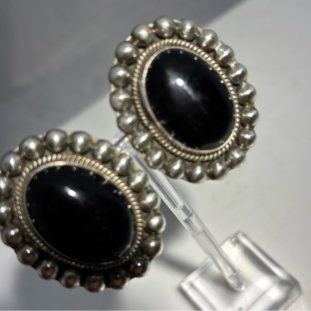 Vintage 80,s Black onyx Cabochon and 925 Silver Clip Earrings - Picture 3 of 9